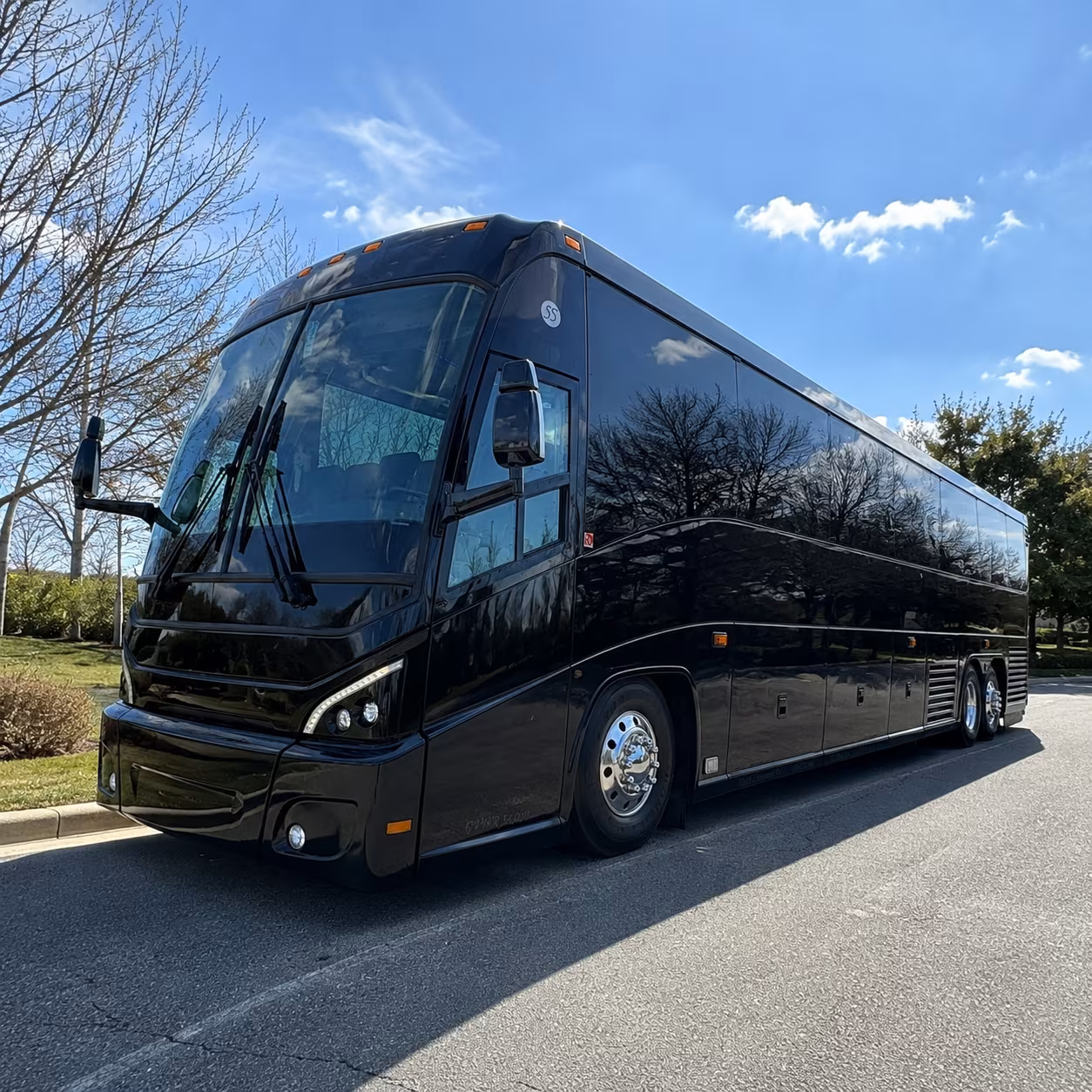 charter buses from dubuque to chicago compare rates for the tristate s most popular long distance run