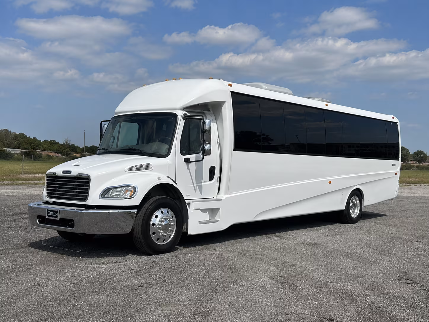 dubuque 50 passenger party bus